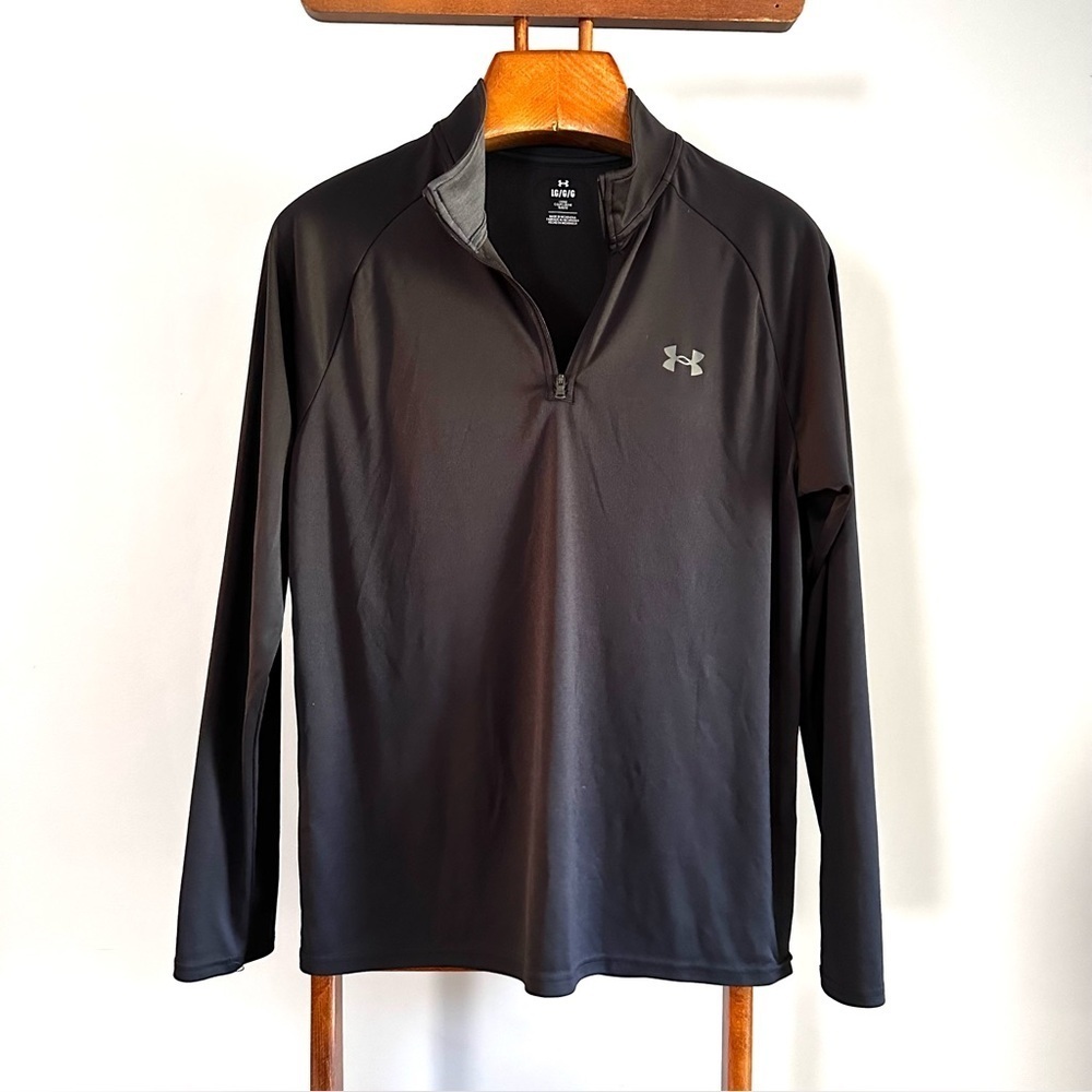 Under Armour half zip black size L EUC
